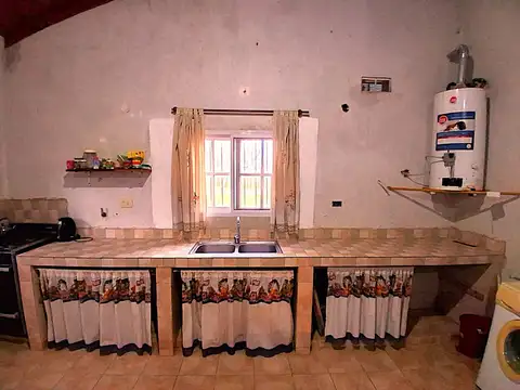Casa 3 ambientes con 1 baño