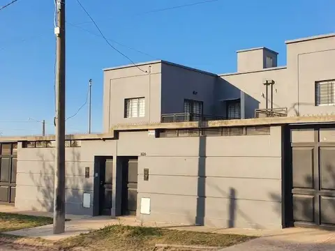 Casa en alquiler - pje patagonia, alt av peron 2600 - yerba buena