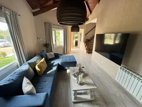 SE VENDE   EXCELENTE CASA QUINTA   TANDIL