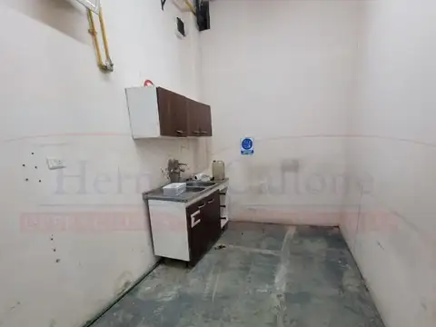 Galpon en Alquiler en Lomas del Mirador, $ 4.400.000