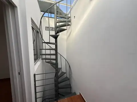 Depto Tipo Casa en Venta en Colegiales, USD 118.000