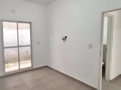 Depto Tipo Casa en Alquiler de 2 ambientes