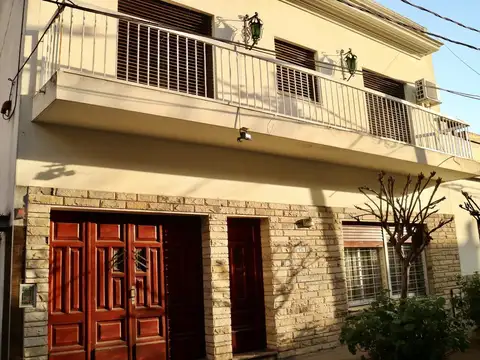 Casa en Venta en Moron Sur, USD 195.000