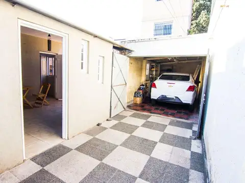 Depto Tipo Casa en Venta 70 años