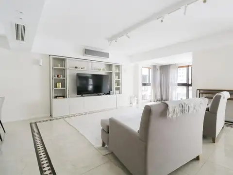 Departamento en Venta con 4 cocheras