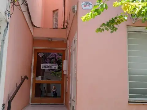 Colombia 69 , Piso 1