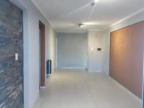 SE VENDE DPTO 3 DORMITORIOS EXCELENTE EN VILLASOL