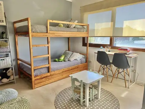 Casa 6 ambientes con 4 baños
