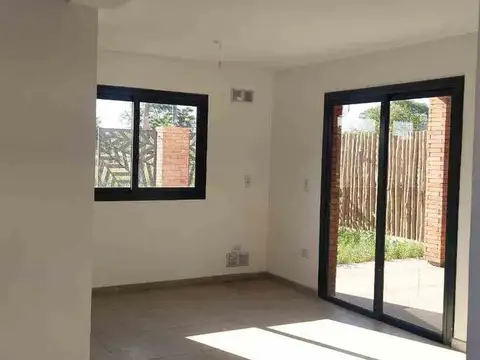 Departamento 4 ambientes con 2 baños