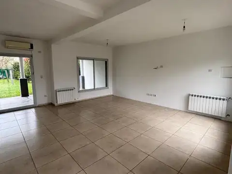 Casa en Alquiler al Norte