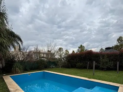 Casa en Alquiler en Cantegril, $ 2.000.000