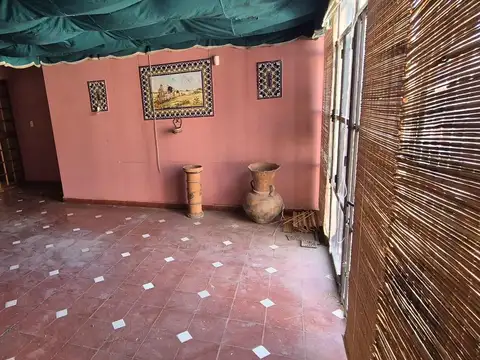 Depto Tipo Casa en Venta 44 años