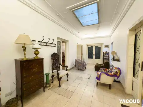 Depto Tipo Casa 10 ambientes con 1 baño