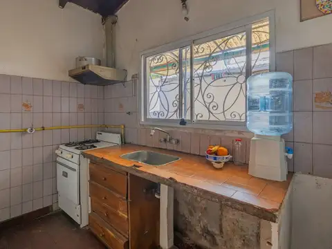 Casa 4 ambientes con 1 baño
