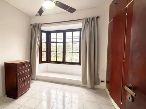 Depto Tipo Casa en Alquiler 40 años
