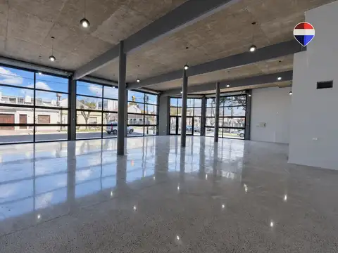 Local en Venta en Bernal Oeste, USD 400.000