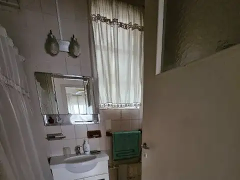 CHACARITA - VENTA 4 AMB. - FRENTE - BALCÓN - OPORTUNIDAD 
