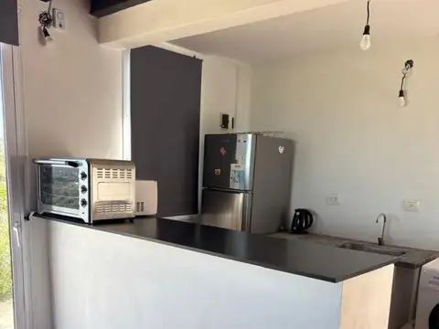 Casa 2 ambientes con 1 baño