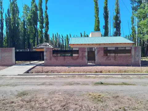 El Planchón 100, Piso 0