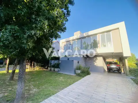 Venta Casa 4 ambientes en Haras María Elena, Moreno