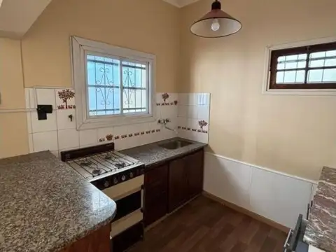 Depto Tipo Casa 3 ambientes con 1 baño