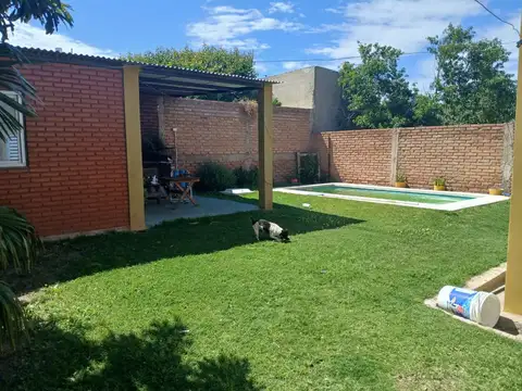 Casa 4 ambientes con 1 baño