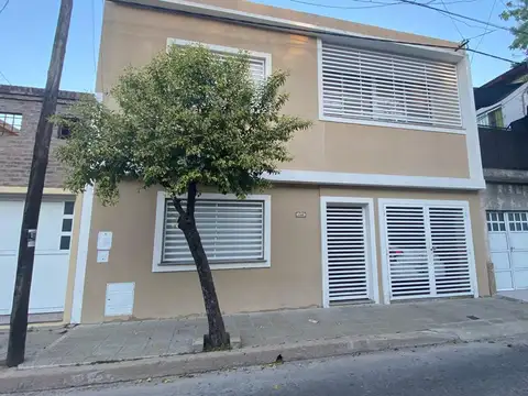 Perito Moreno 1400 - Casa en venta Rosario Azcuenaga