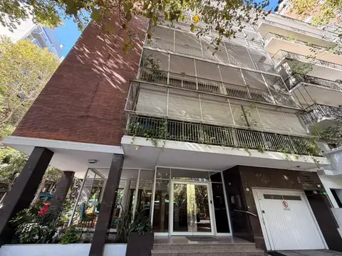 Echeverría  al 2200