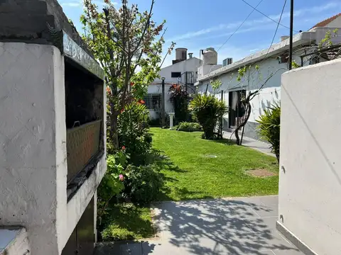 Depto Tipo Casa 4 ambientes con 2 baños