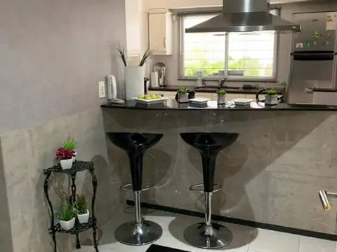 Departamento 6 ambientes con 4 baños