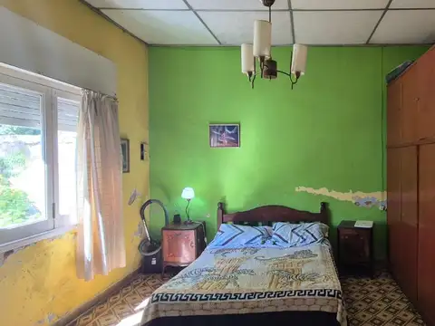 Depto Tipo Casa en Venta 50 años