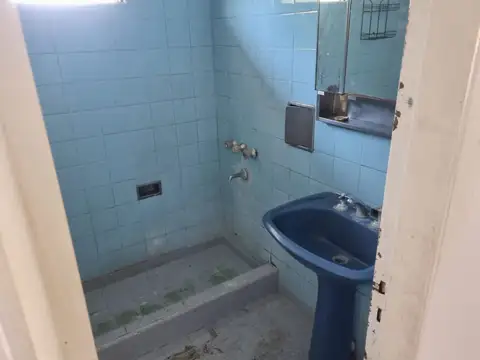 Local en Venta 48 años