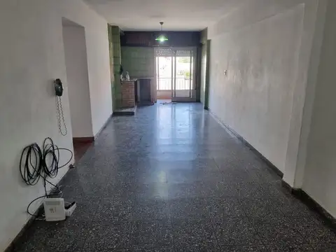 Local en Venta 48 años