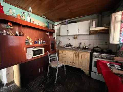 Casa 3 ambientes con 1 baño