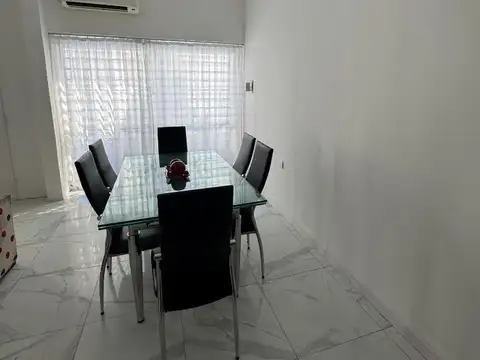 Depto Tipo Casa en Venta en Lomas de Zamora, USD 130.000