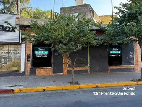 LOCAL COMERCIAL EN ALQUILER 260m2- BV PERÓN