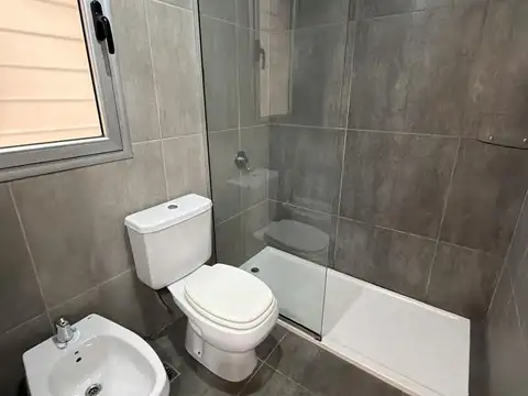 Departamento en Alquiler en Republica De La Sexta, $ 420.000