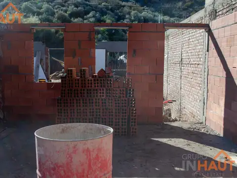 Depto Tipo Casa en Venta en Neuquén, USD 75.000