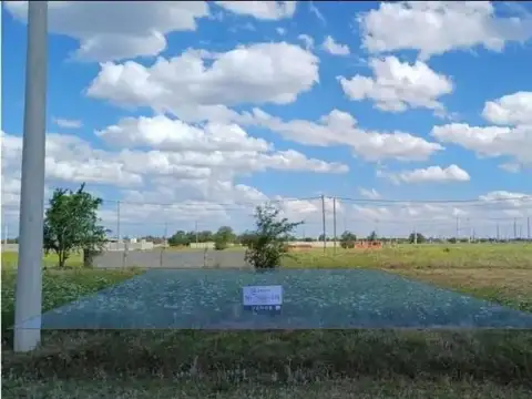 Lote en Barrio Bicentenario, Juarez Celman.