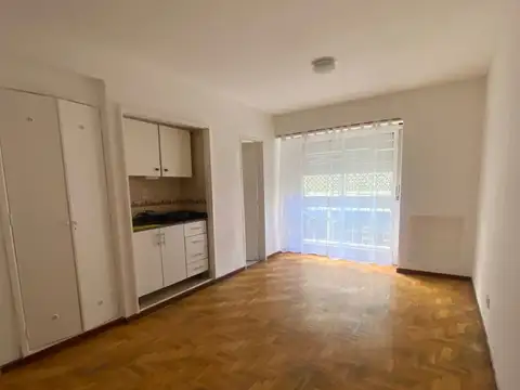 Departamento en Alquiler en Balvanera, $ 390.000