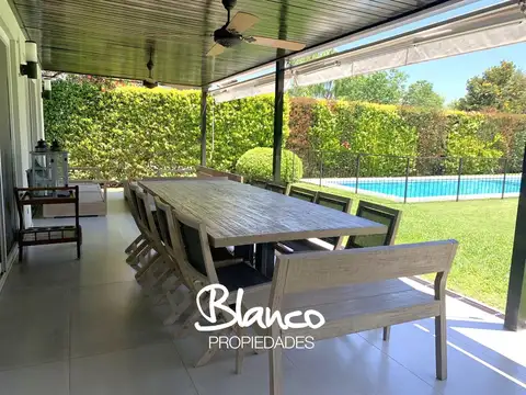 Casa 4 ambientes con 3 baños