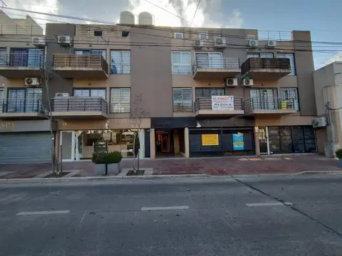 Departamento en Alquiler con 1 cocheras