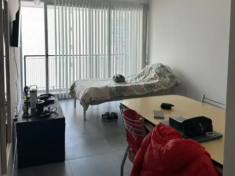 Departamento en Alquiler en Centro calle 8, $ 450.000