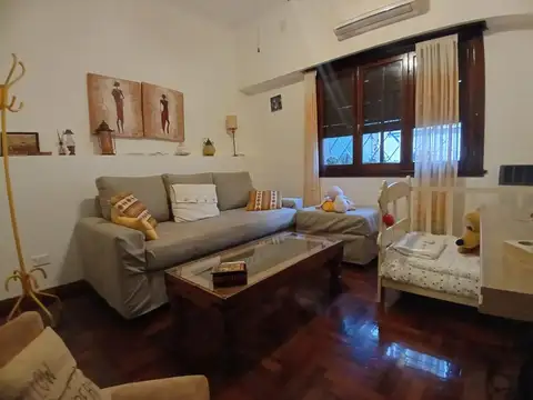 Casa en venta en 2 plantas con 4 dormitorios