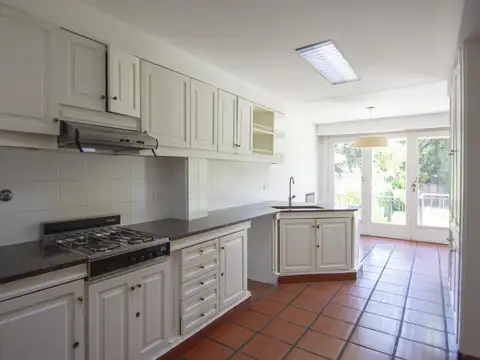 Casa en Alquiler de 4 dormitorios