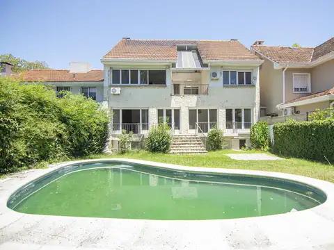 Alquiler Casa 5 ambientes con jardin y pileta en OLIVOS
