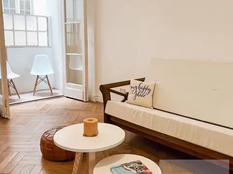 IMPECABLE DEPARTAMENTO FRANCÉS EN INMEJORABLE UBICACIÓN!