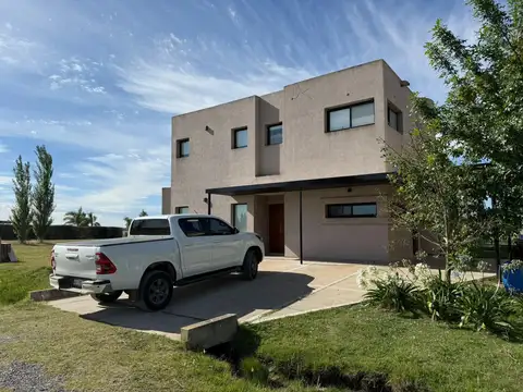 Casa en Alquiler de 5 dormitorios