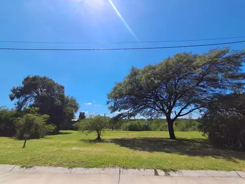 Terreno en venta en la Adela Unquillo