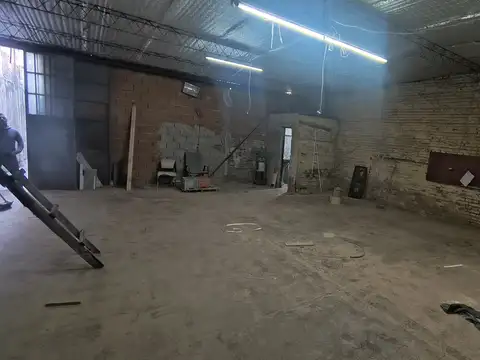 Galpon en Alquiler 10  mts Fondo